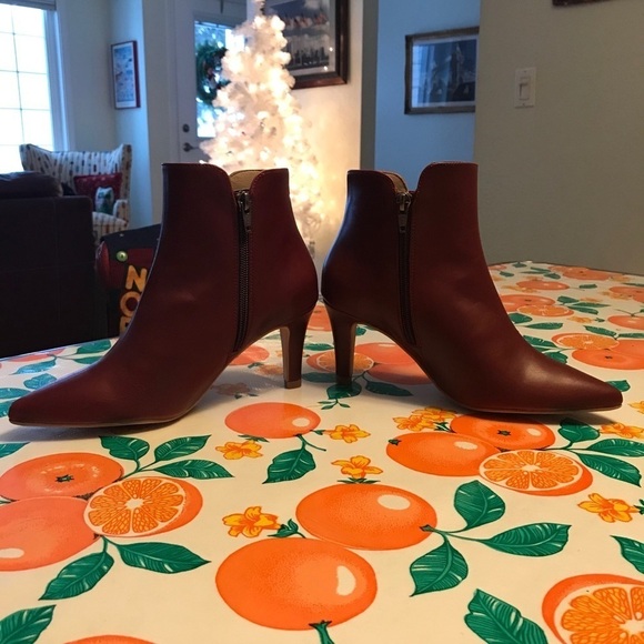 Bhava Studio Blondie Ankle Bootie Cherry Red Sz 6 - Picture 5 of 10